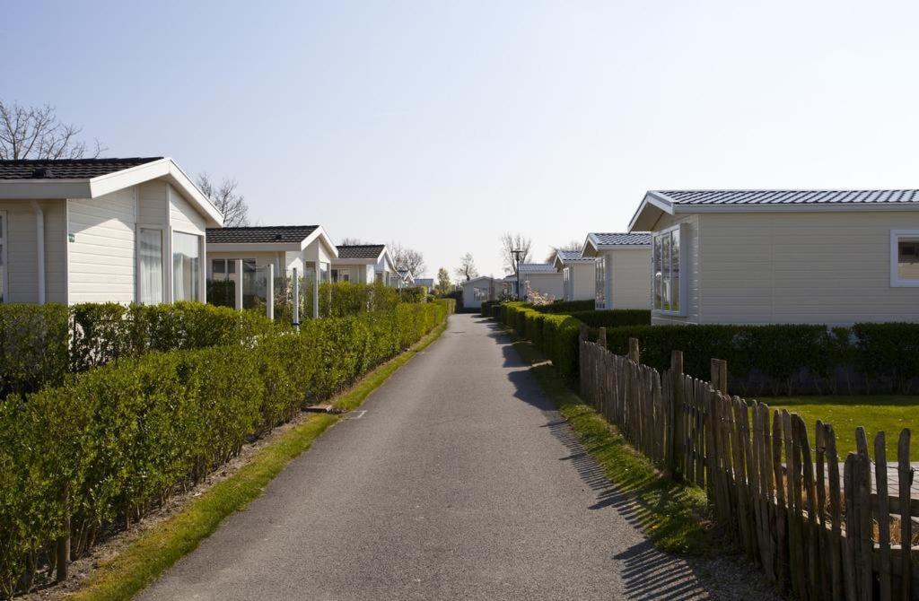 Chalet By The Sea Im Breskens Zeeland Villa Exterior photo