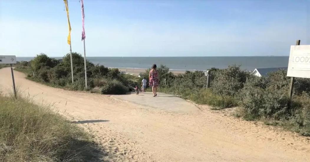 Chalet By The Sea Im Breskens Zeeland Villa Exterior photo